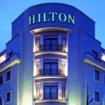 Hilton compie 100 anni di attività e festeggia con una crescita da record