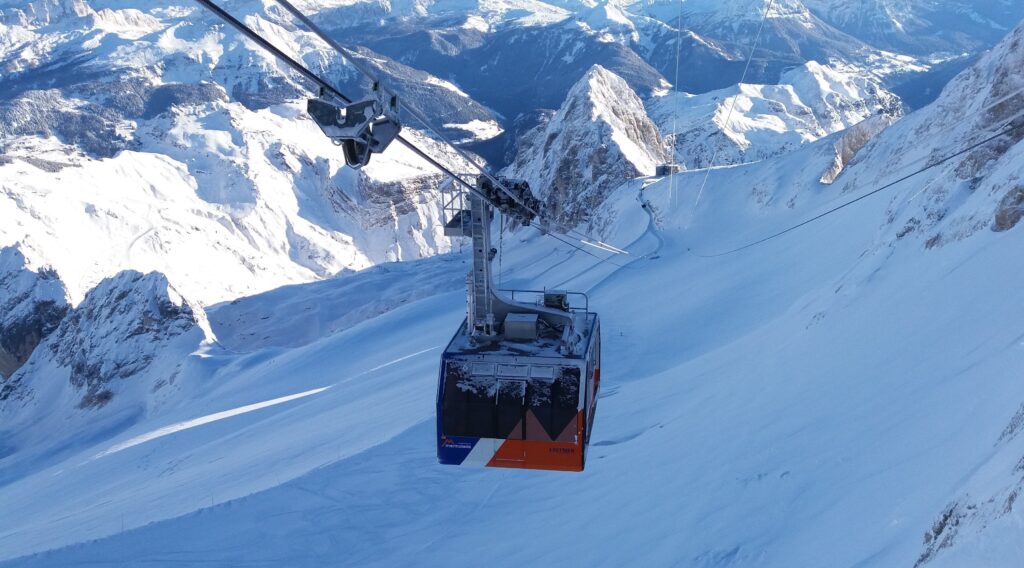 Marmolada: sci, cultura e panorama Unesco