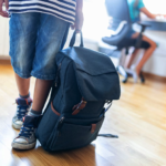 Ritorno a scuola: zaini pesanti, schiena a rischio